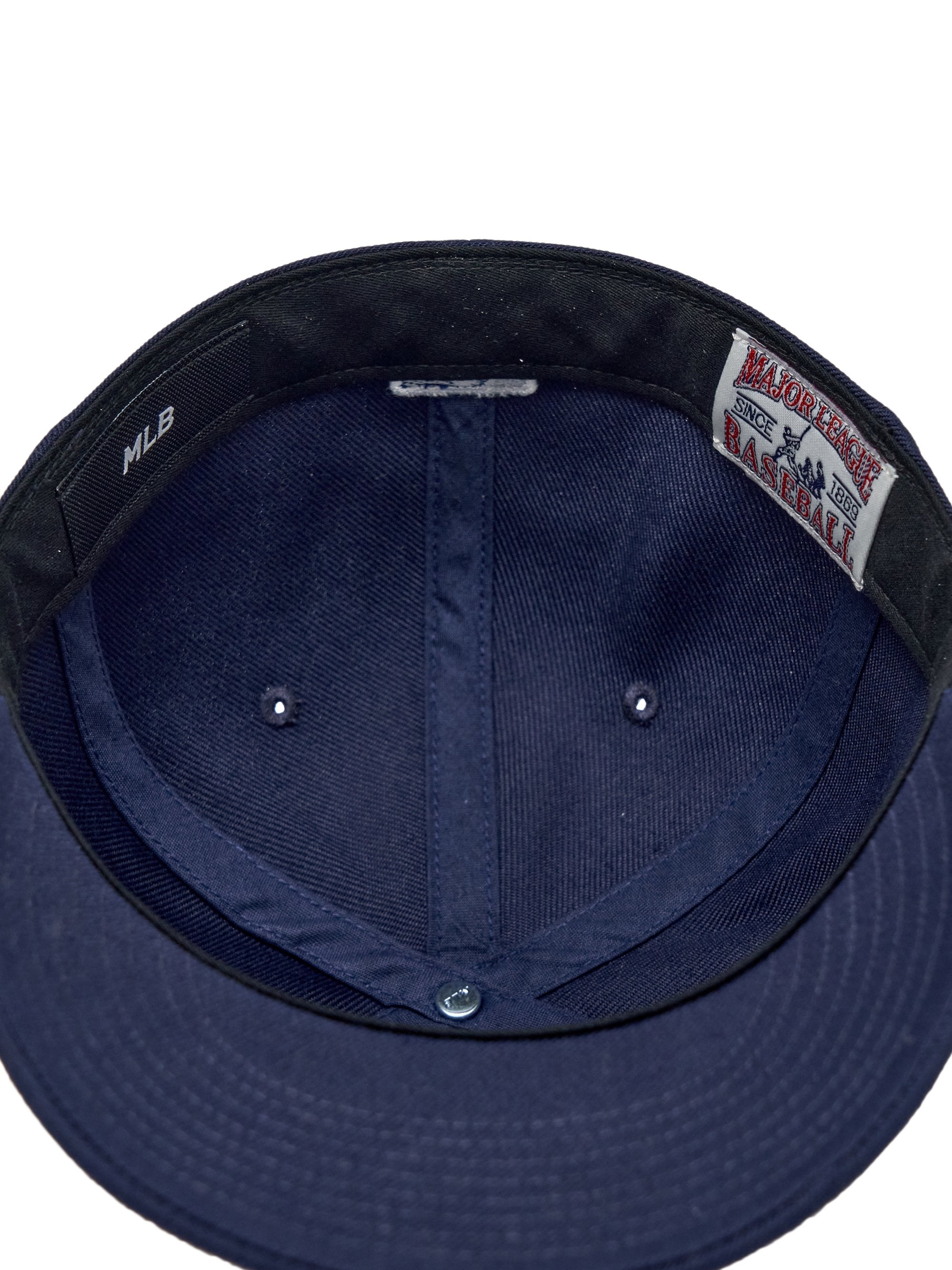 SIGNATURE STRUCTURED BALLCAP