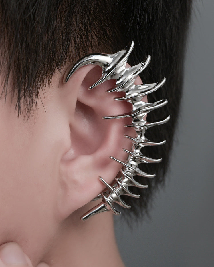 Spine Bone-Inspired Non-Pierced Ear Cuff