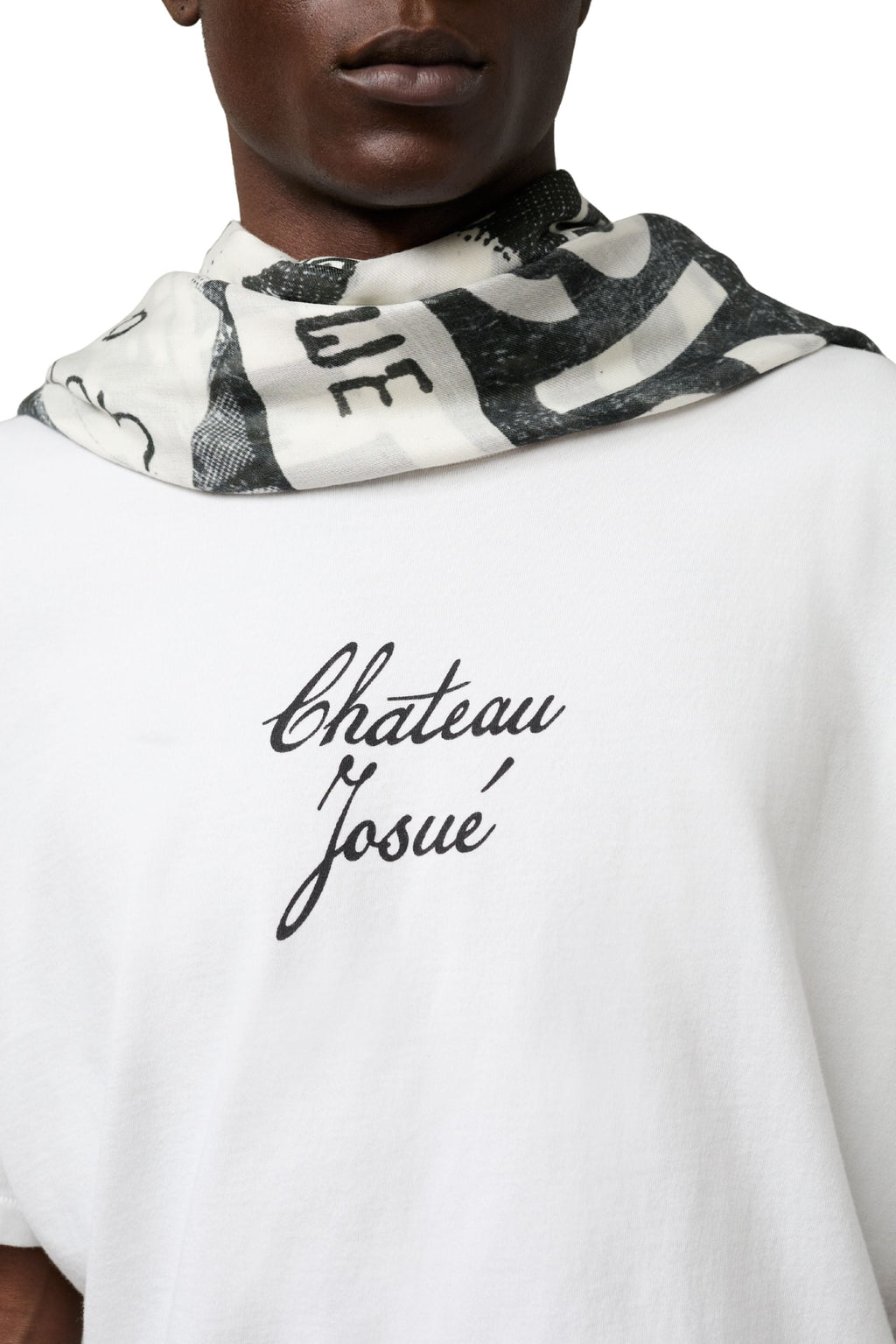 CHATEAU SCRIPT TEE
